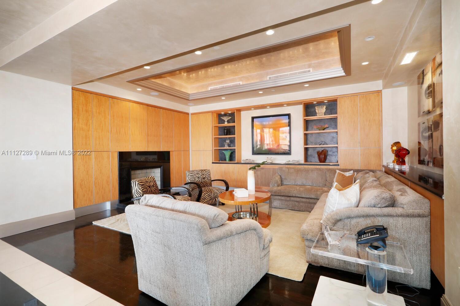 THE GABLES CONDO - Residential