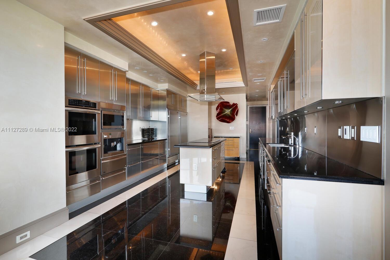 THE GABLES CONDO - Residential