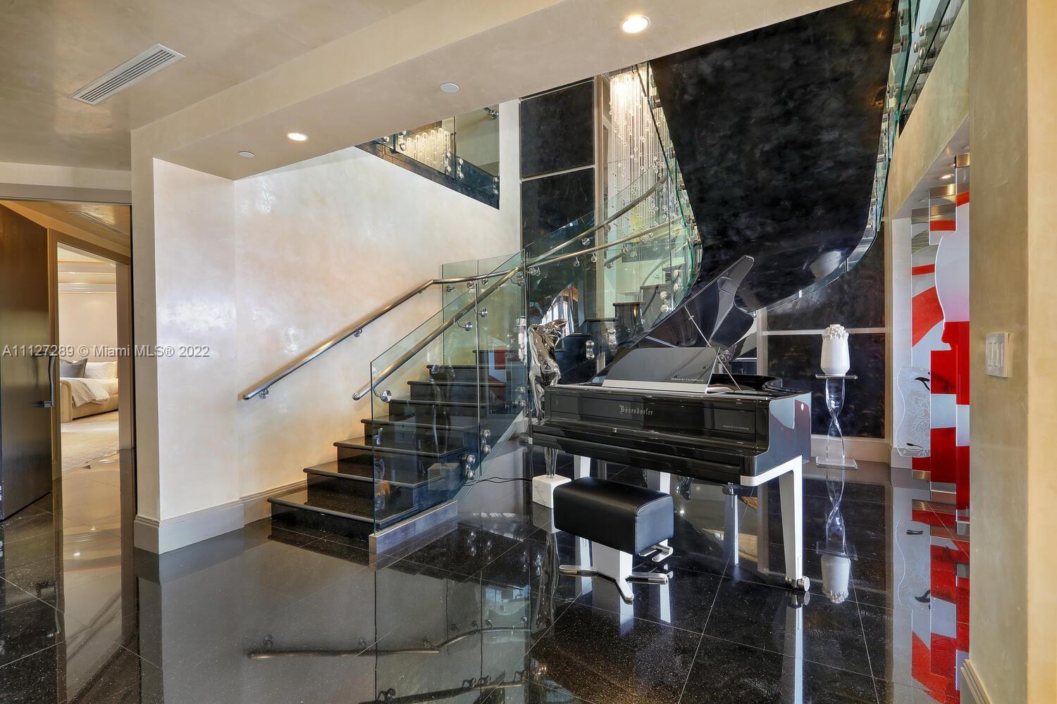 THE GABLES CONDO - Residential