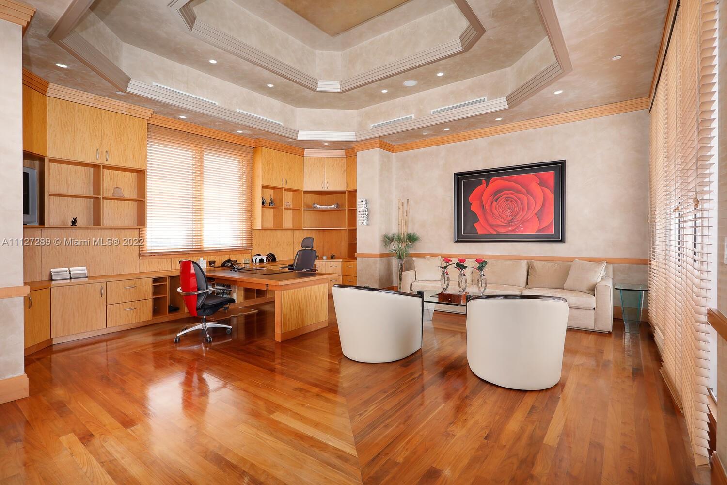 THE GABLES CONDO - Residential