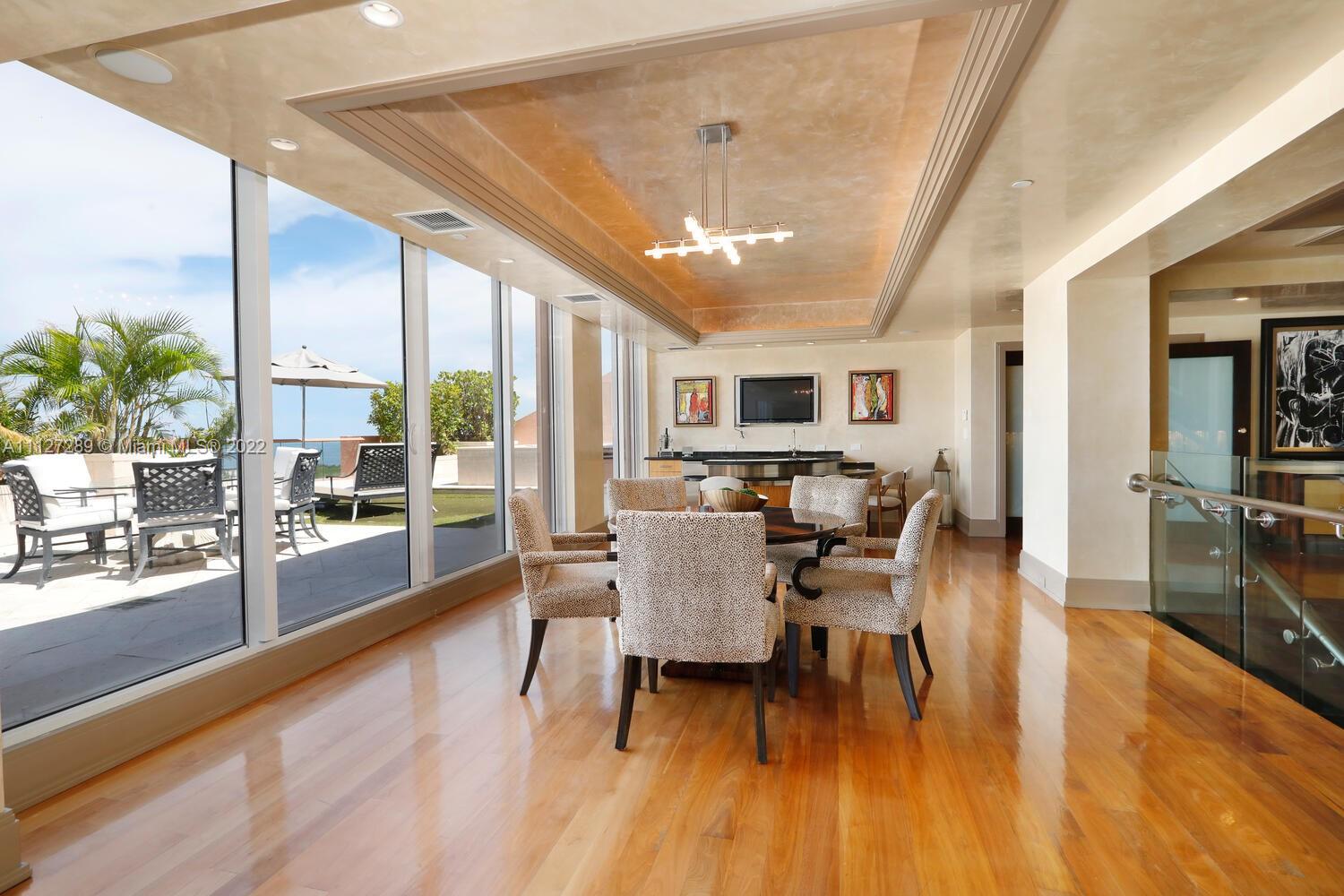 THE GABLES CONDO - Residential