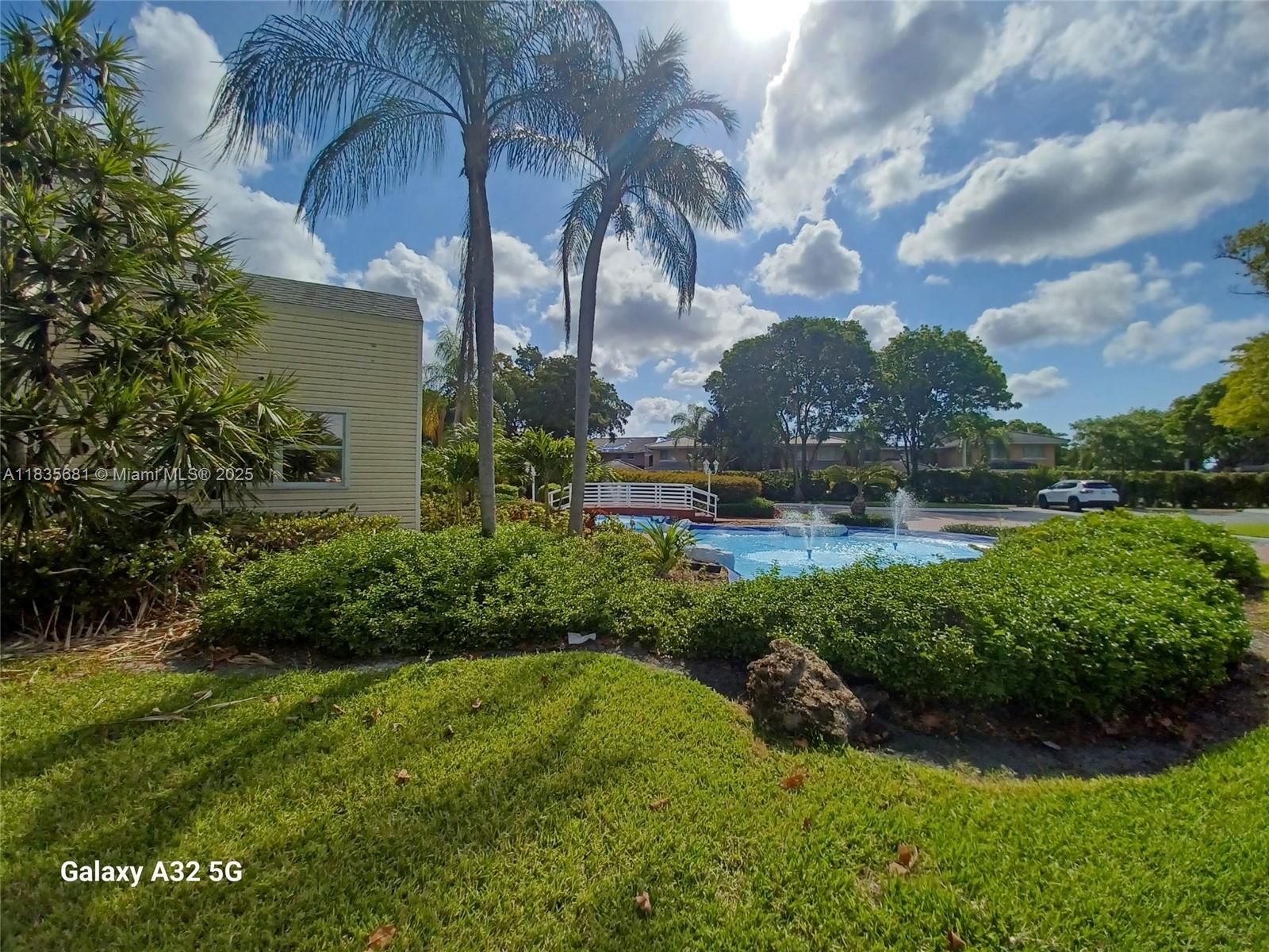 3421 NW 44th St 103