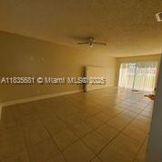 SUMMER LAKE - Residential