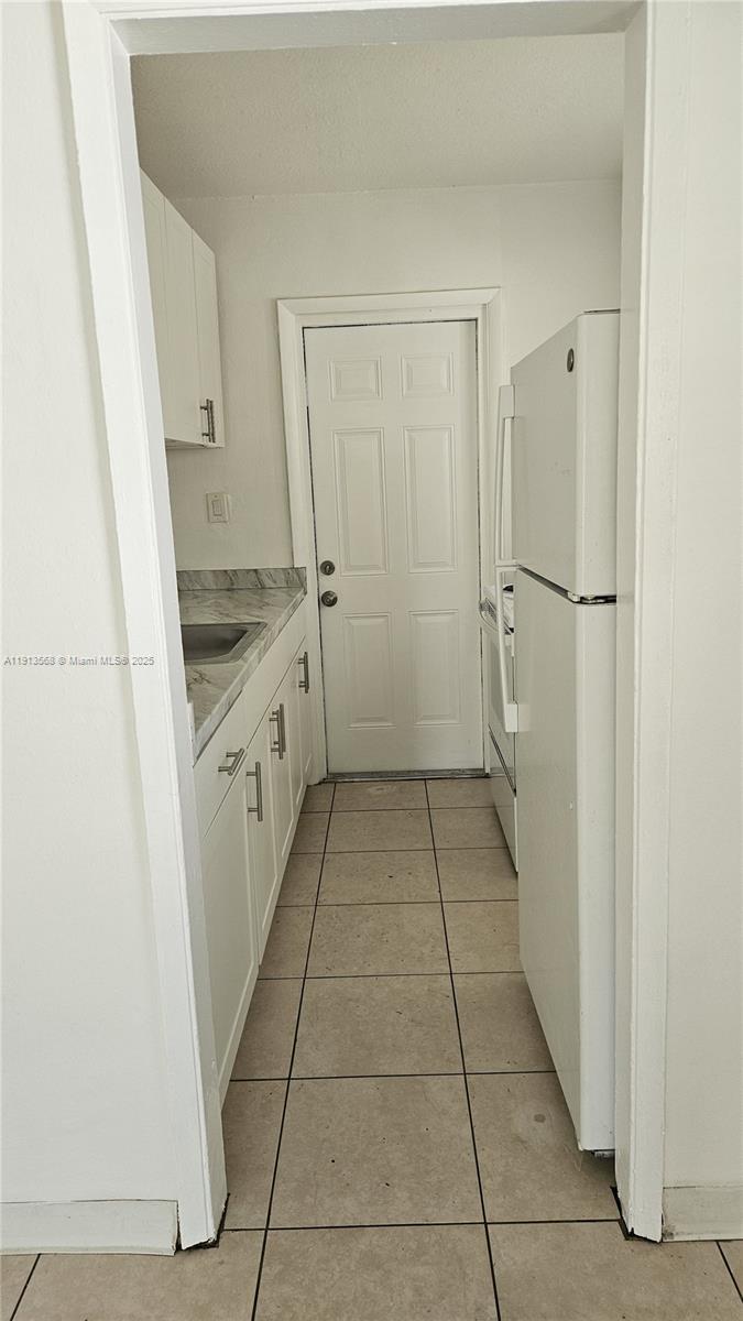 LINCOLN PARK 1ST ADD - Residential Lease