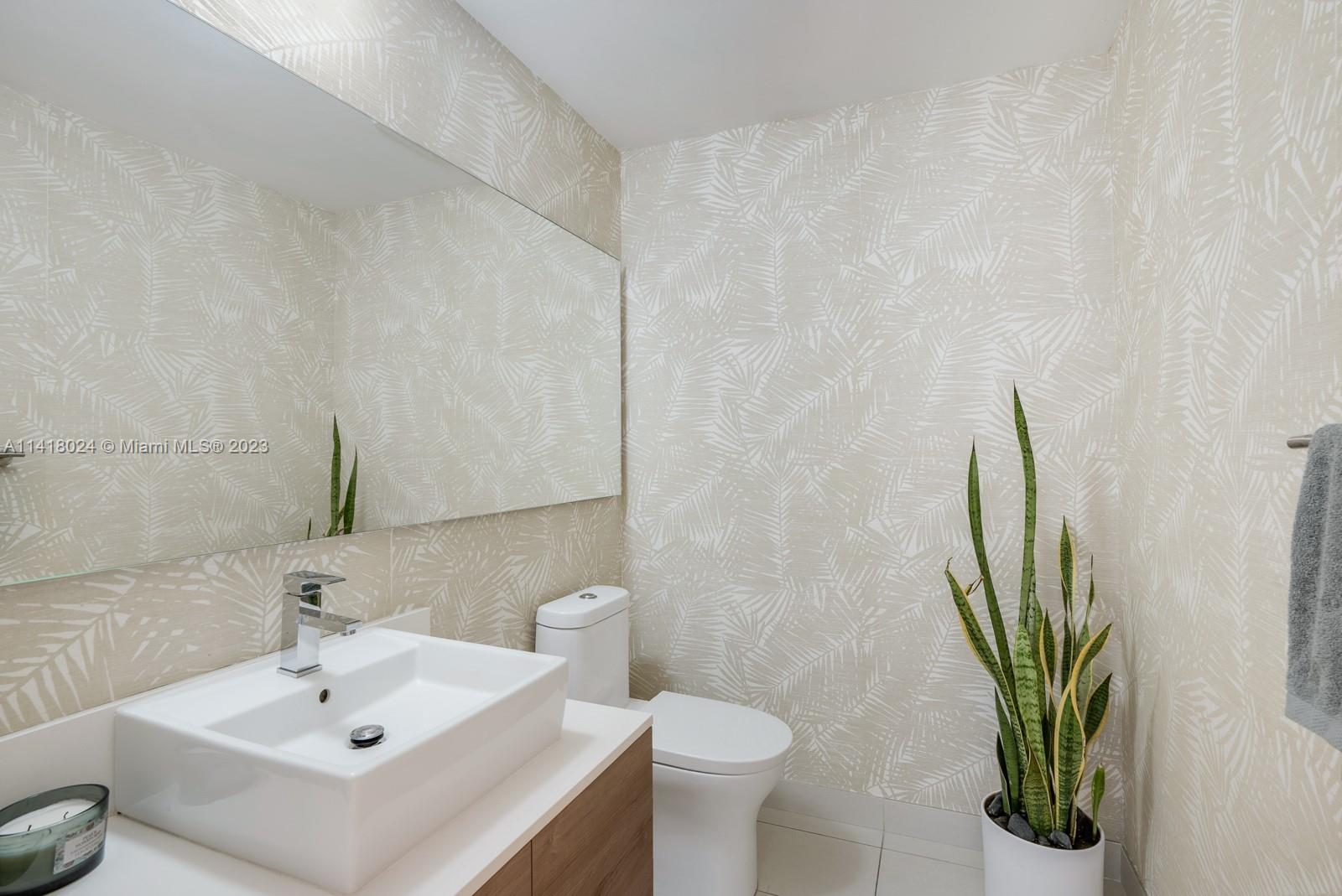 SERENO RESIDENCES CONDO - Residential