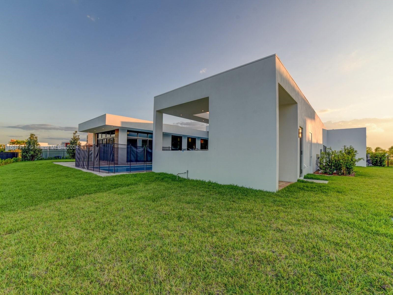 Photo 46 of 53 of 16539 N Botaniko Dr N house