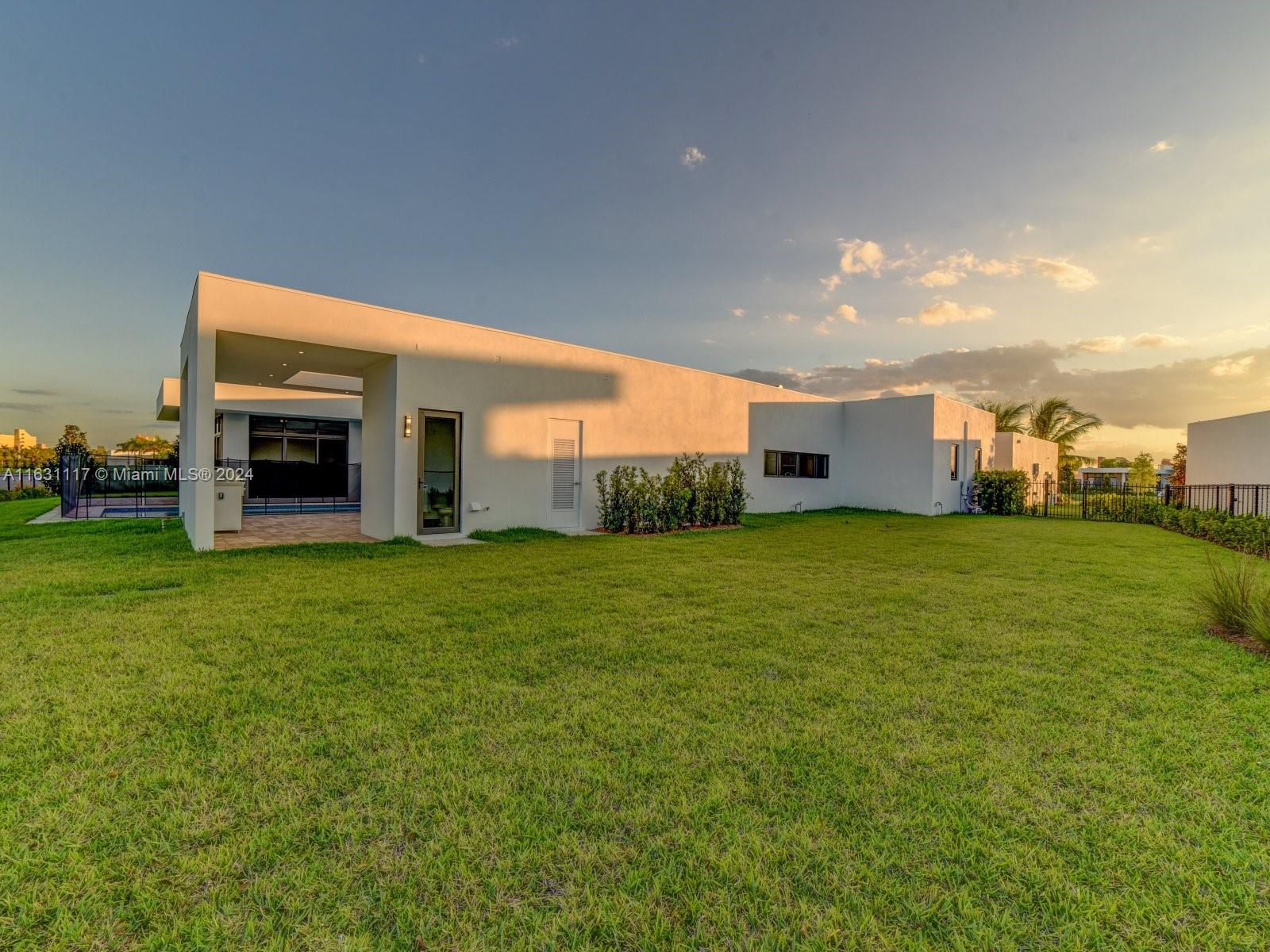 Photo 43 of 53 of 16539 N Botaniko Dr N house