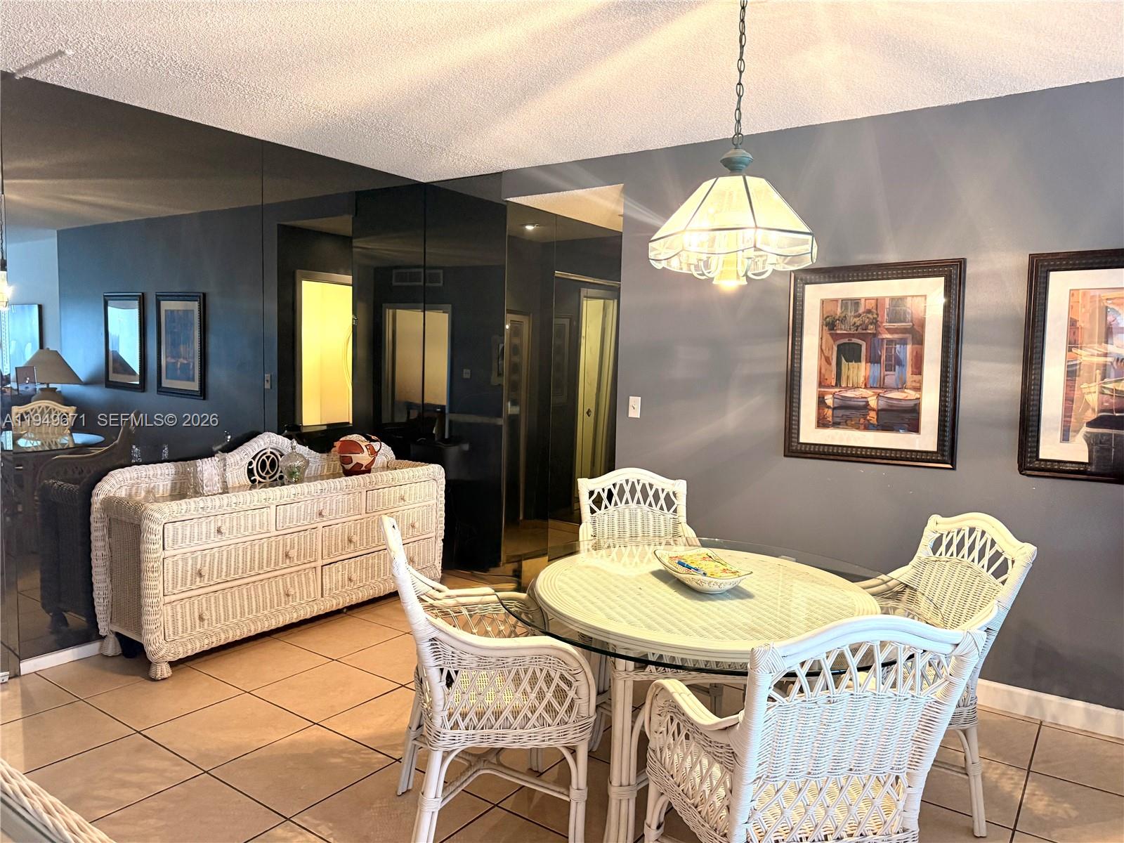 ARLEN HOUSE CONDO - Residential