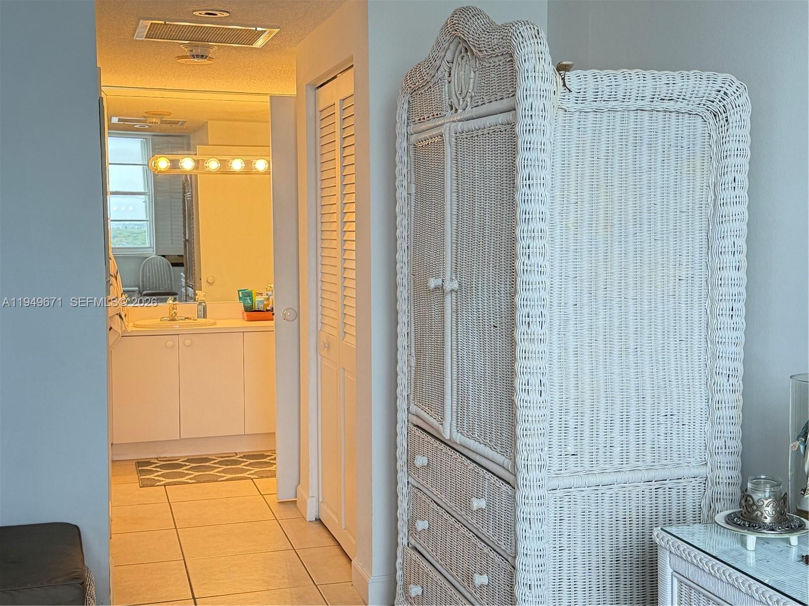 ARLEN HOUSE CONDO - Residential