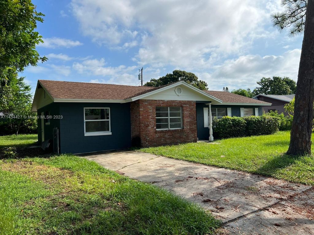 Photo of 3104 Tropic Blvd #., Fort Pierce, FL 34946 (MLS # A11434427)