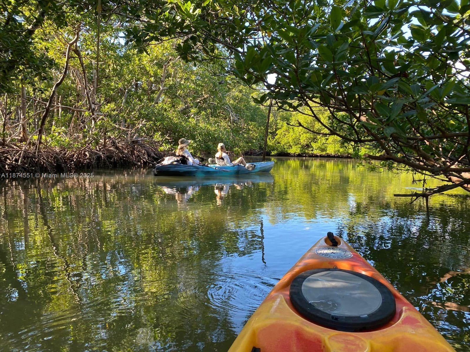 COUNTRY CLUB TOWER - Residential