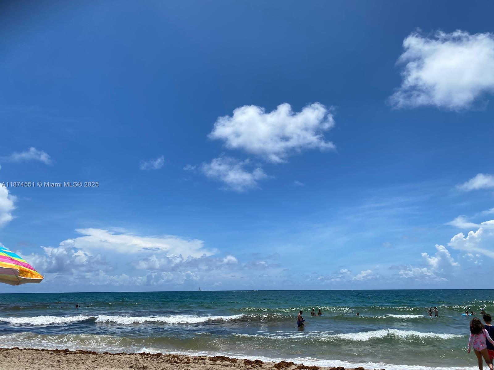 COUNTRY CLUB TOWER - Residential