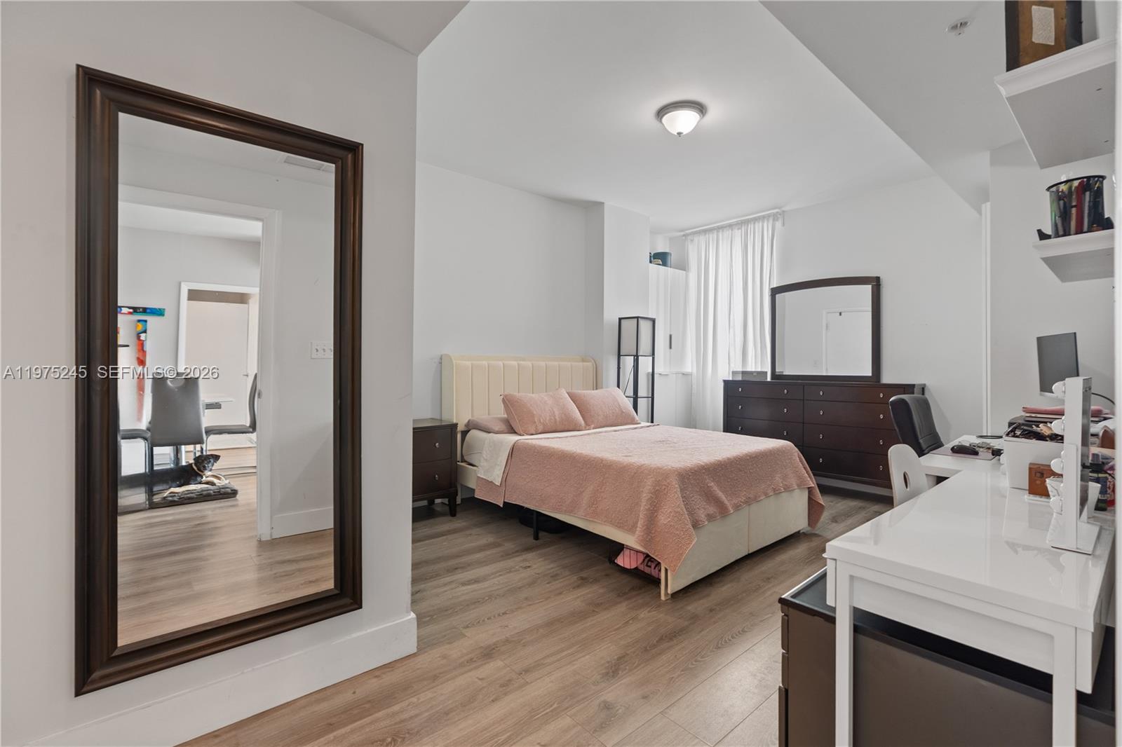 VIZCAYNE NORTH CONDO - Residential