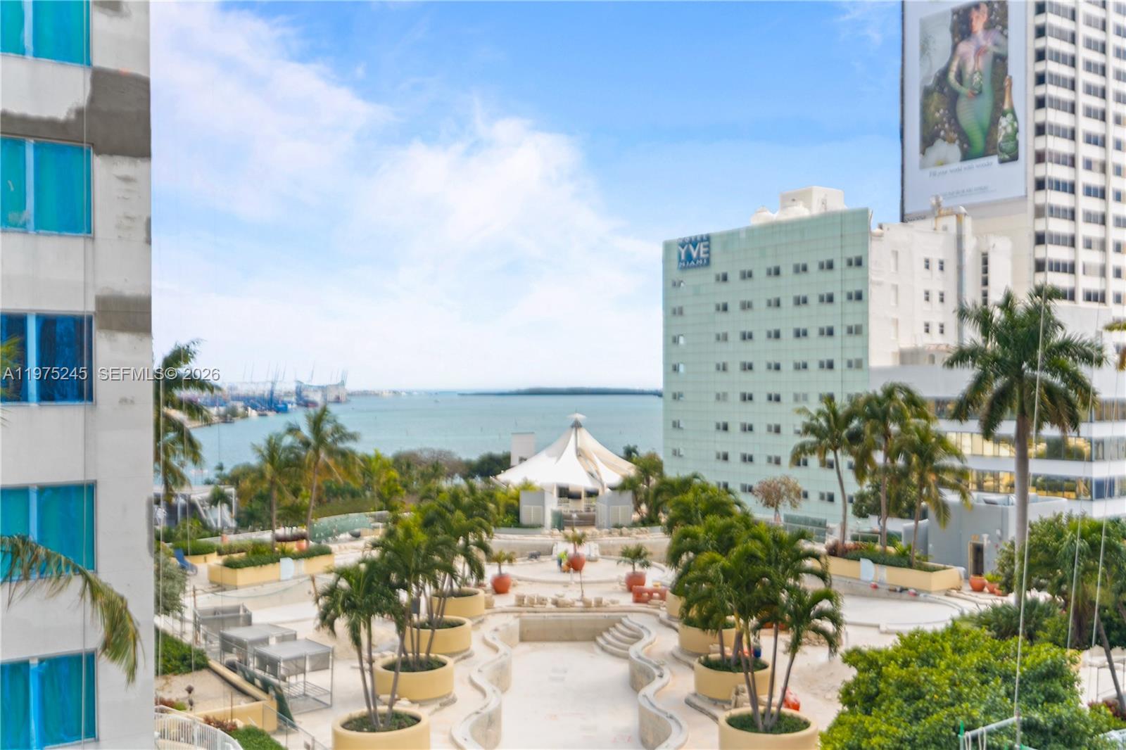 VIZCAYNE NORTH CONDO - Residential