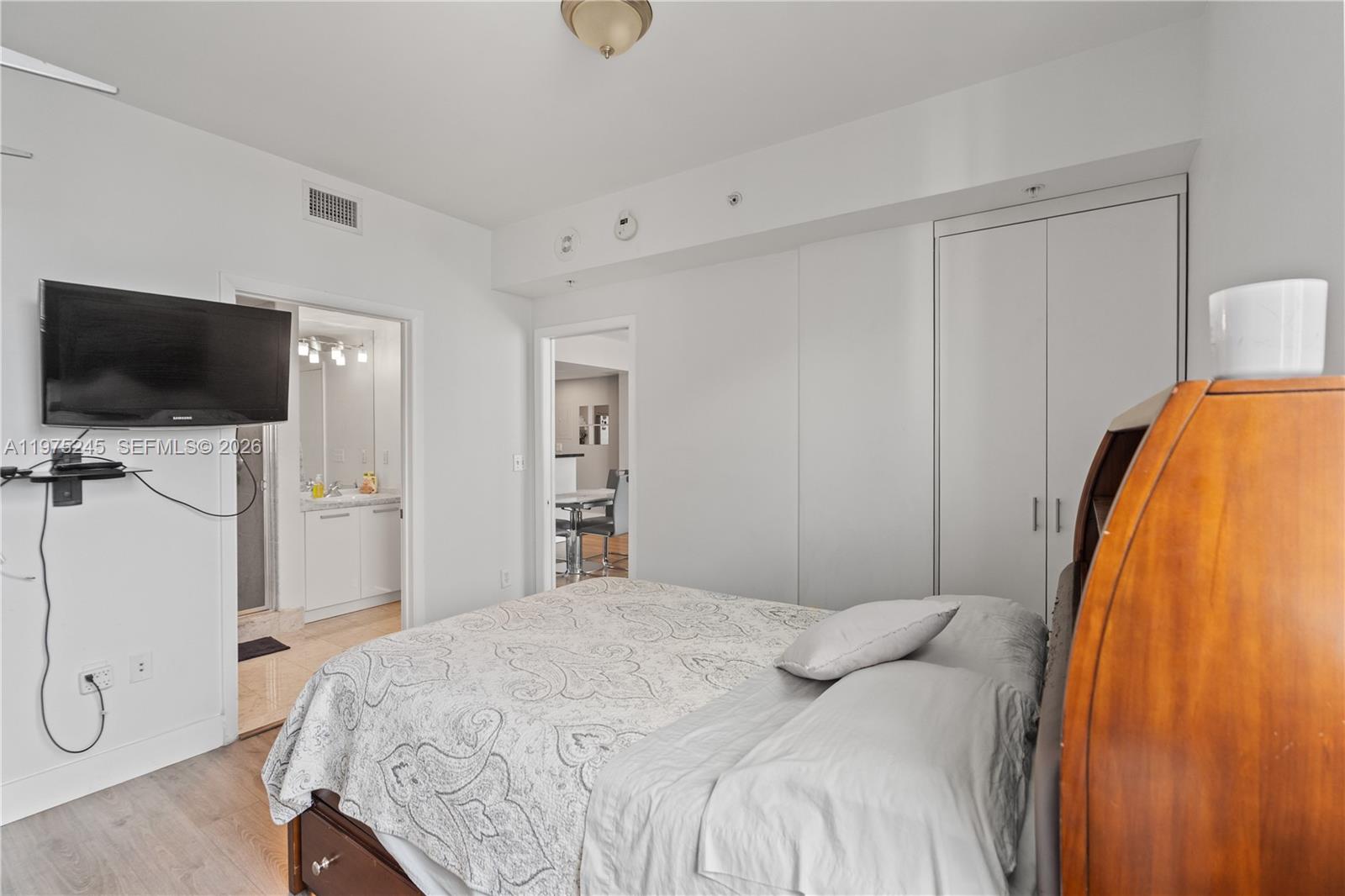 VIZCAYNE NORTH CONDO - Residential