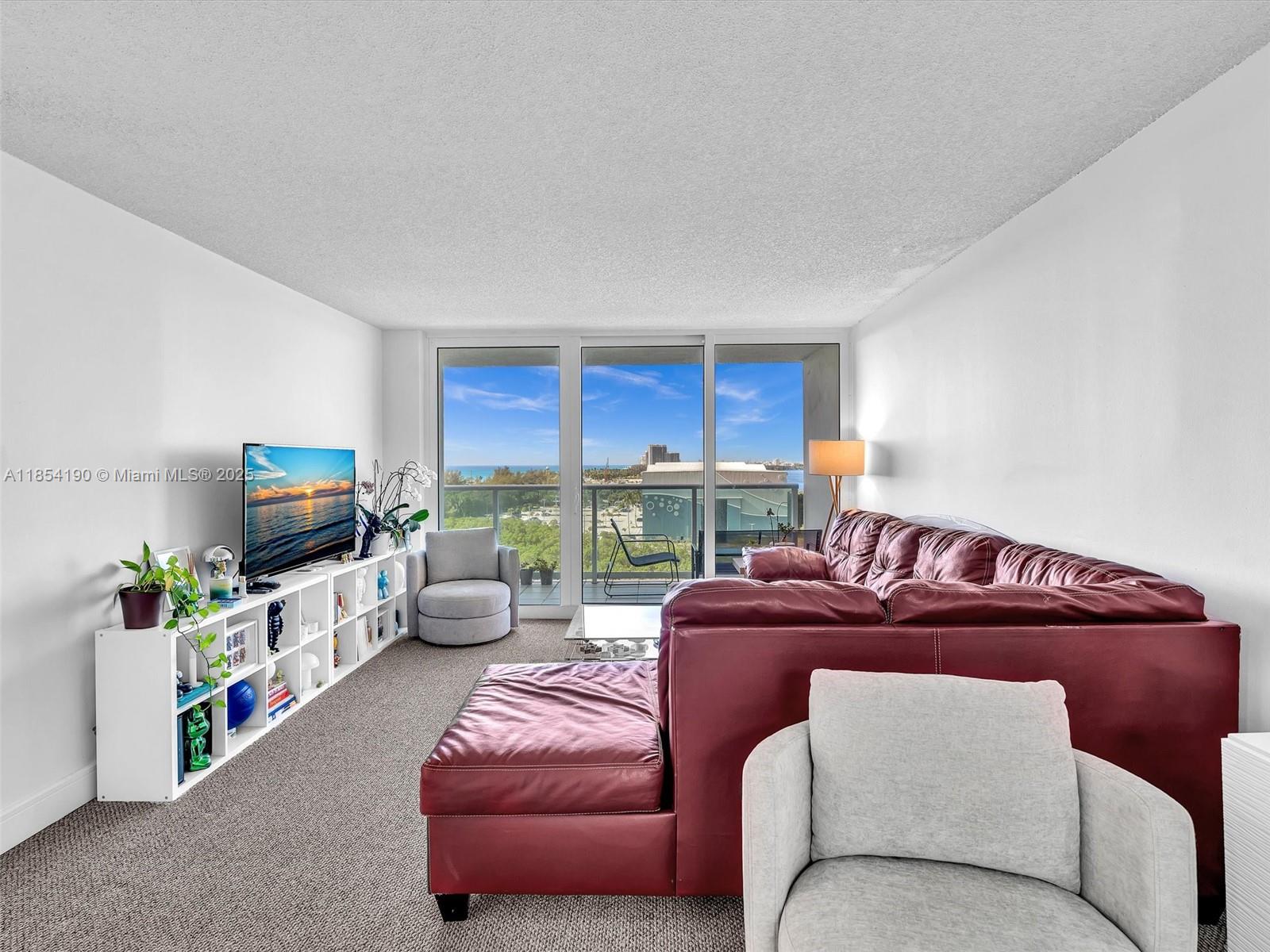100 Bayview Dr 1025