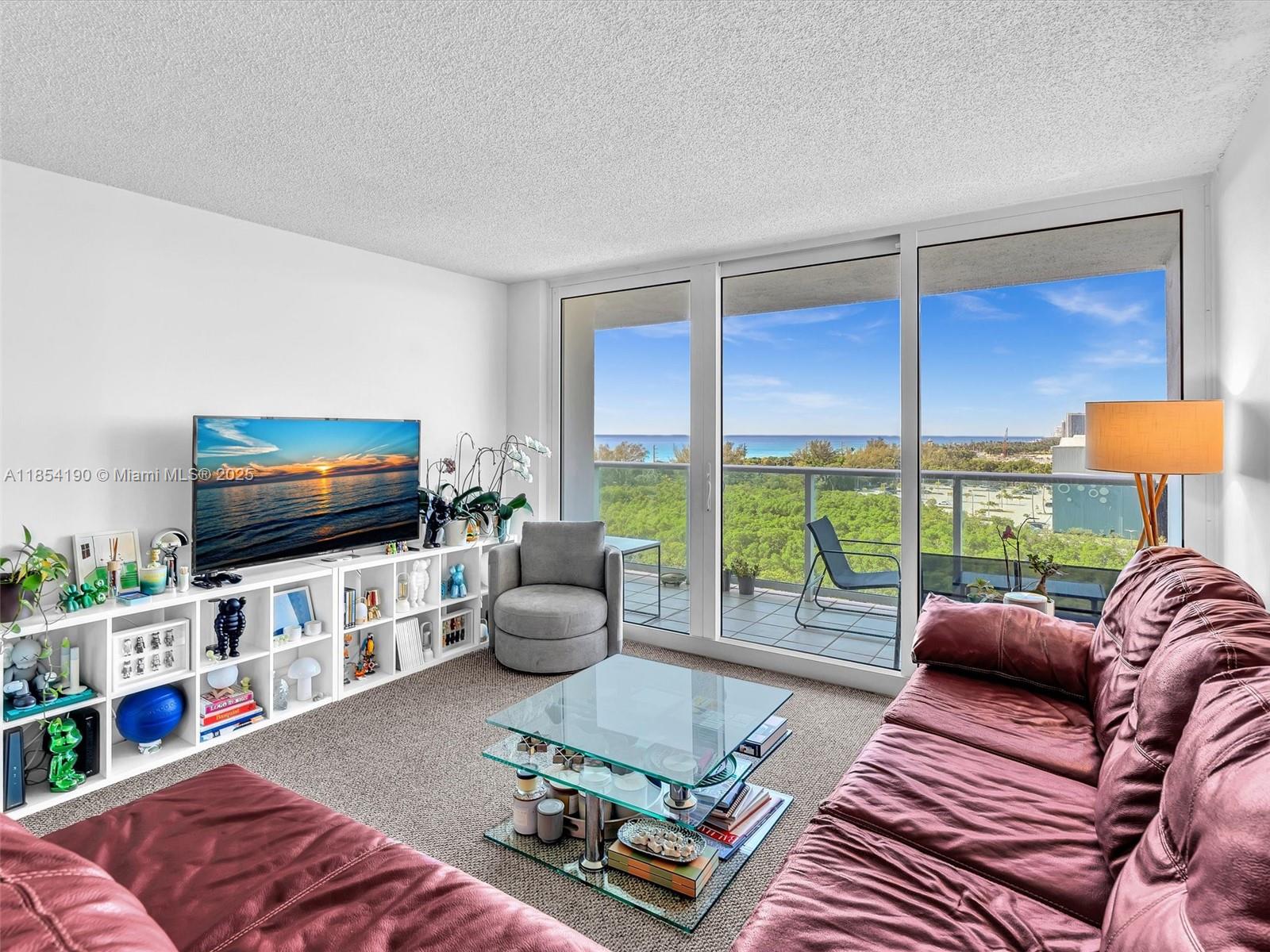 100 Bayview Dr 1025