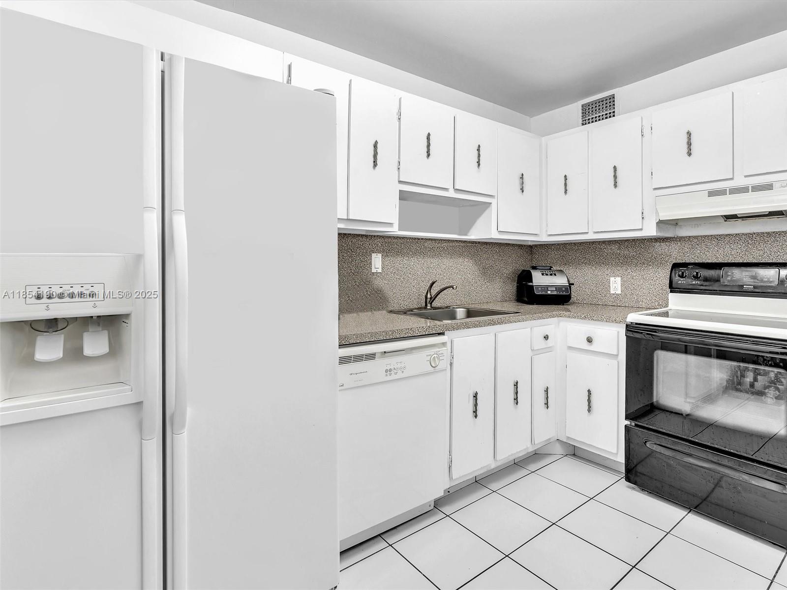 ARLEN HOUSE EAST CONDO - Residential