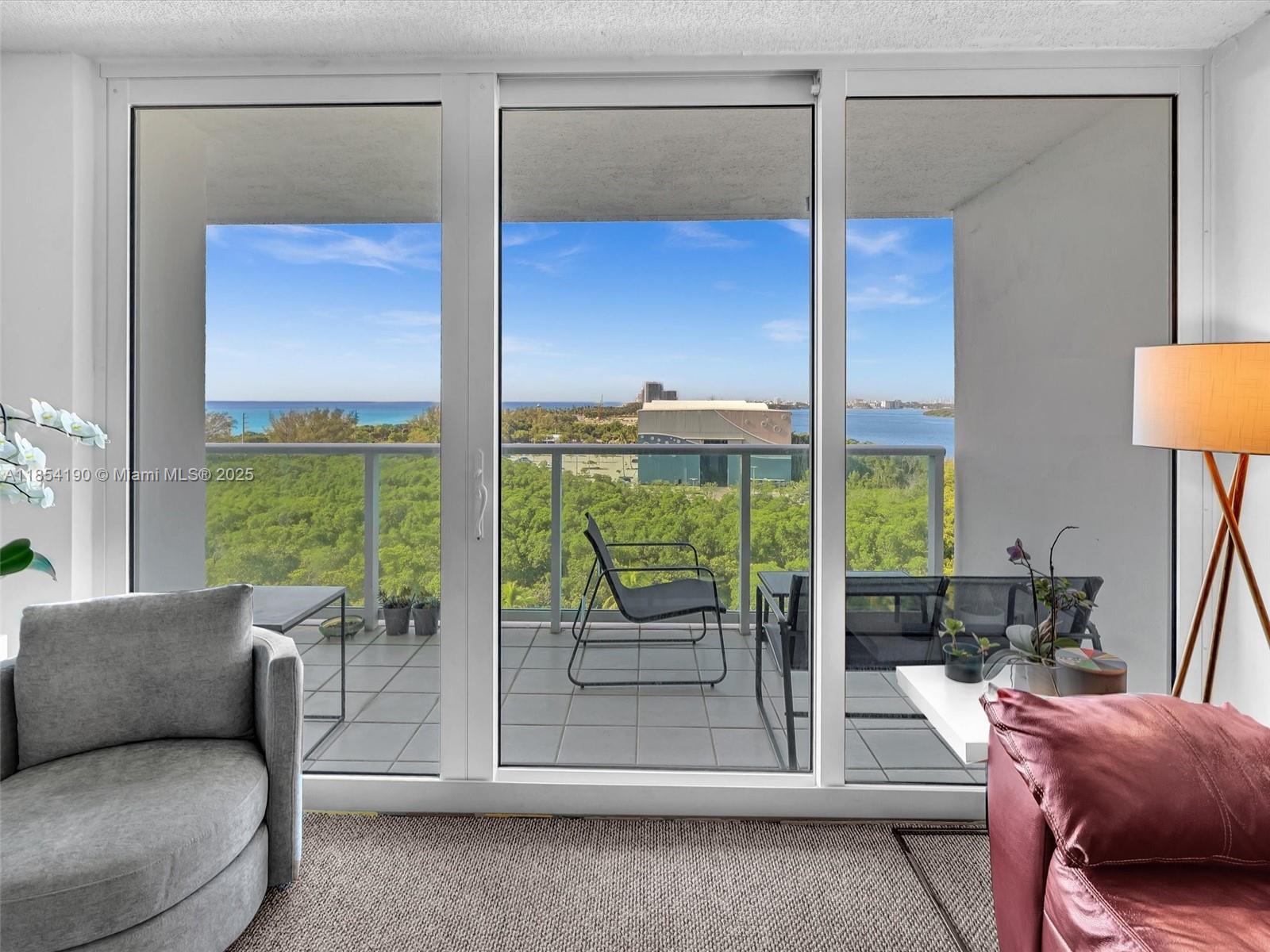 100 Bayview Dr 1025
