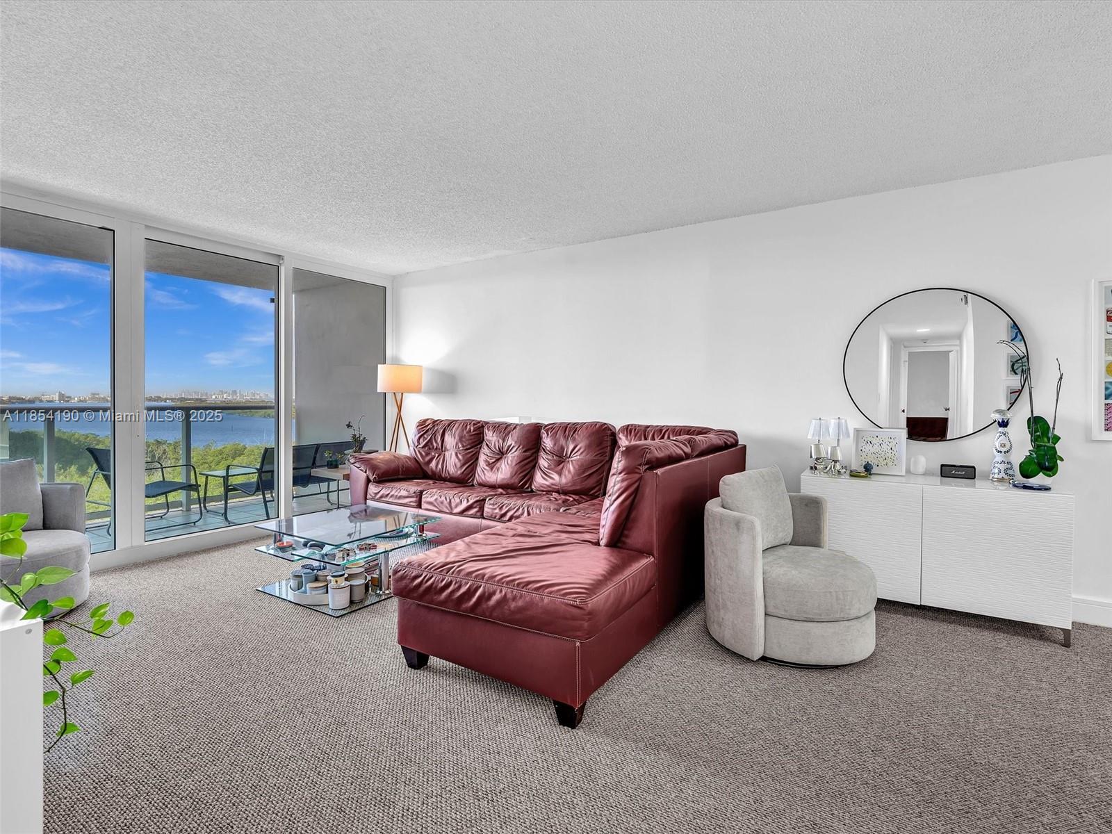 100 Bayview Dr 1025