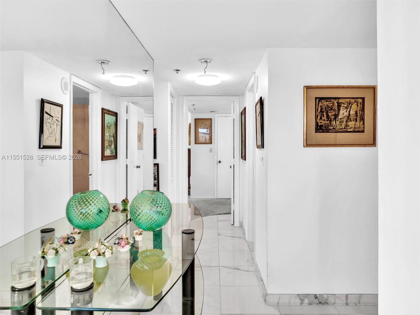 SUMMIT CONDO - Residential