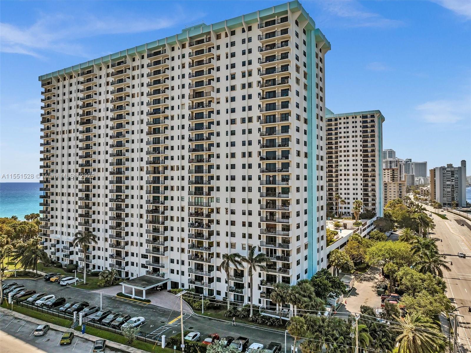 SUMMIT CONDO - Residential