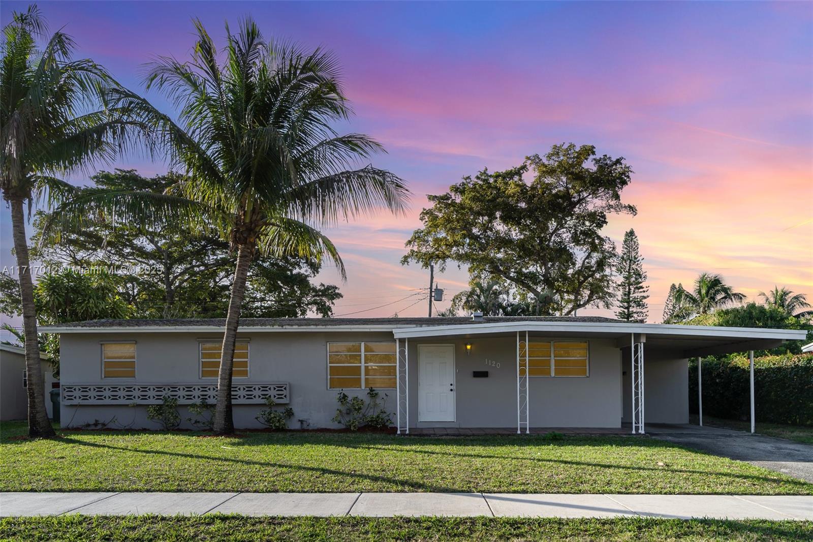 Property for Sale at 1120 Nw 43rd St, Oakland Park, Miami-Dade County, Florida - Bedrooms: 4 
Bathrooms: 2  - $477,000