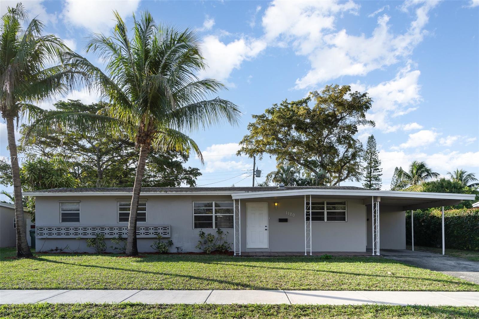 TWIN LAKES HOMES - Residential