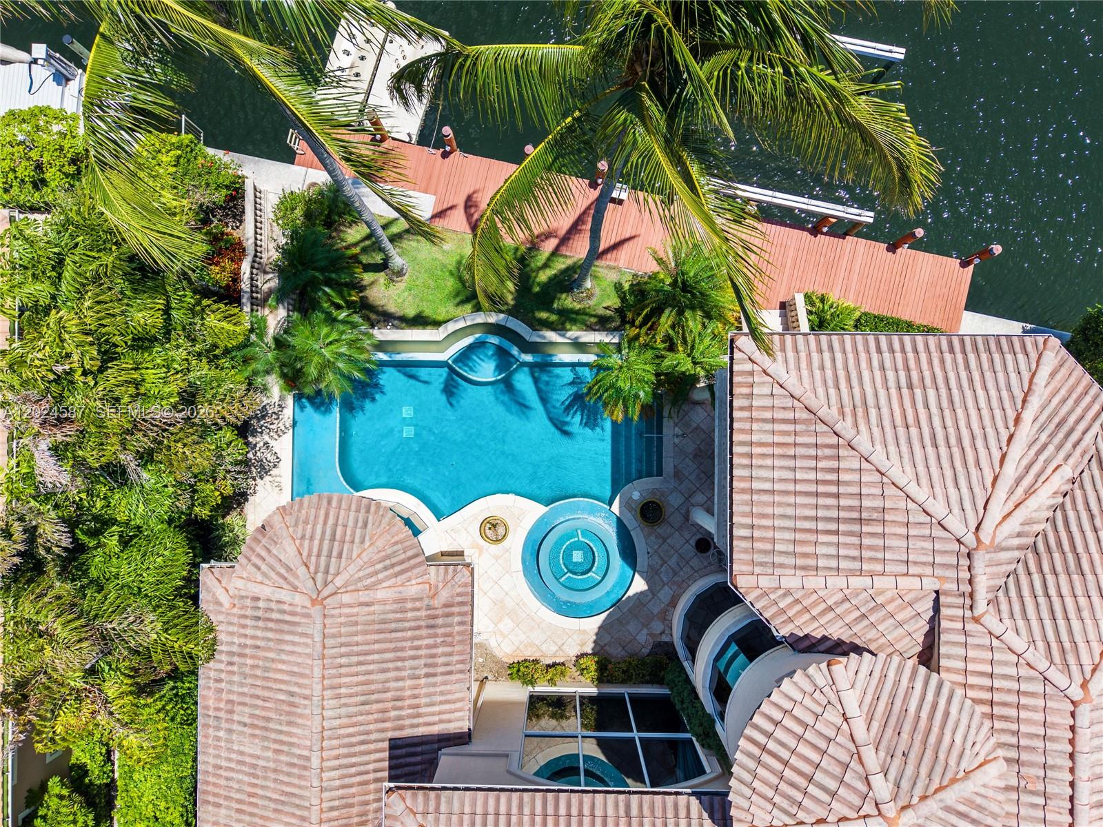 HARBOUR ISLES - Residential