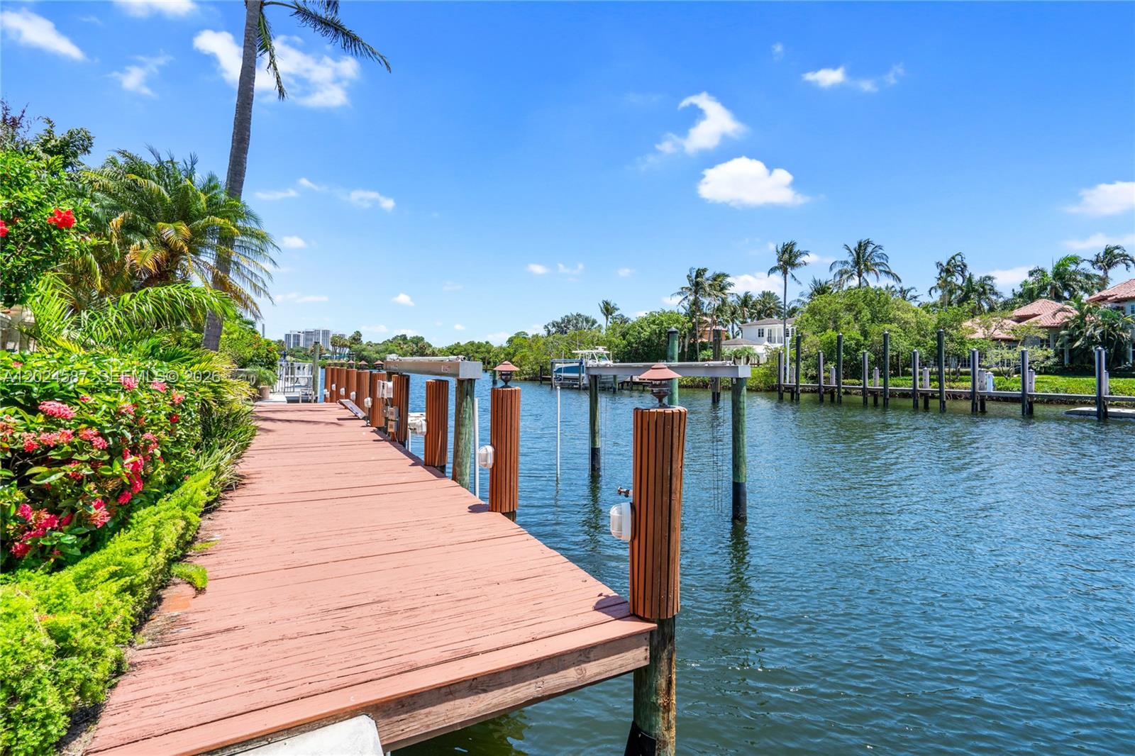HARBOUR ISLES - Residential