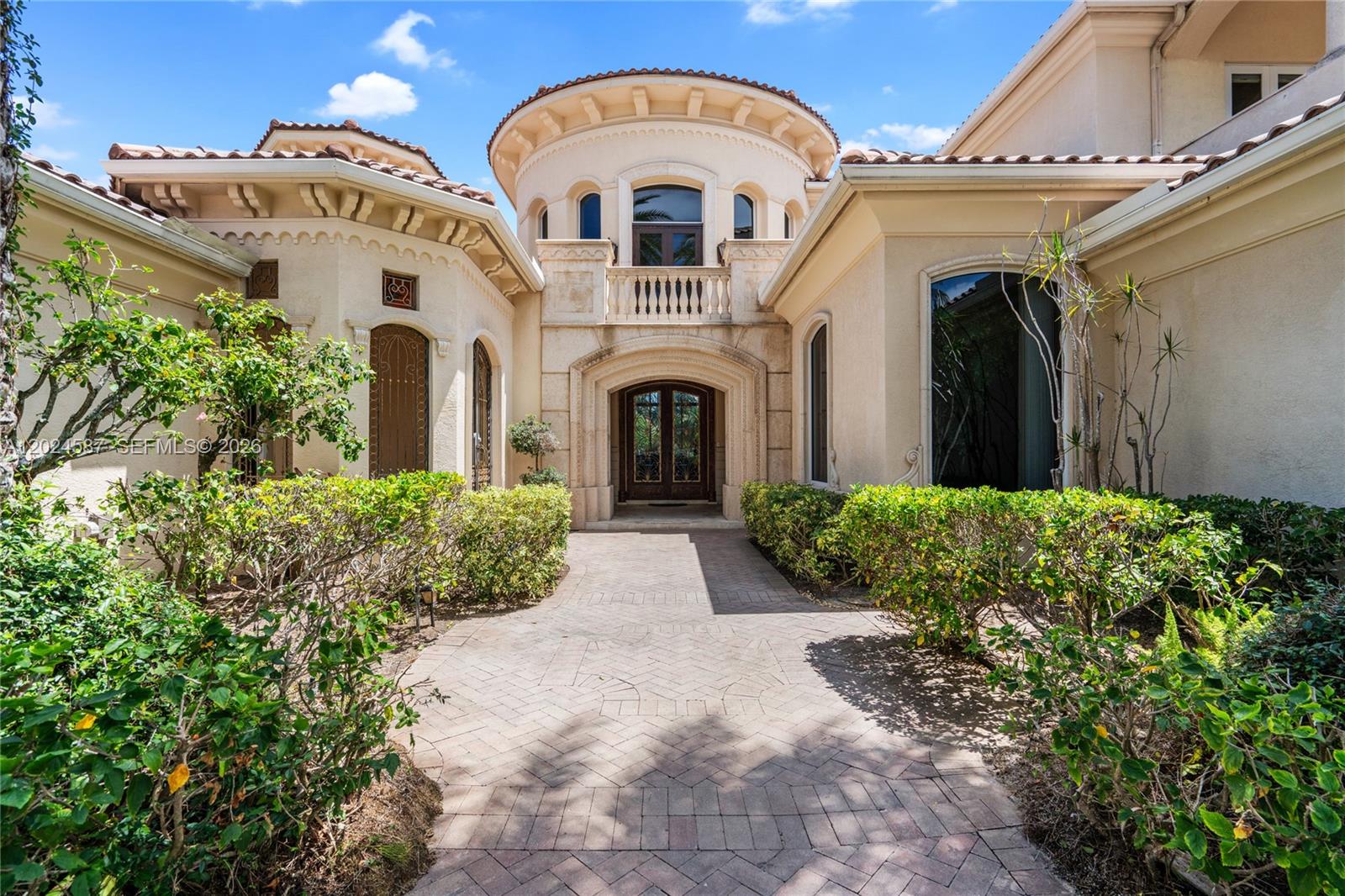 HARBOUR ISLES - Residential