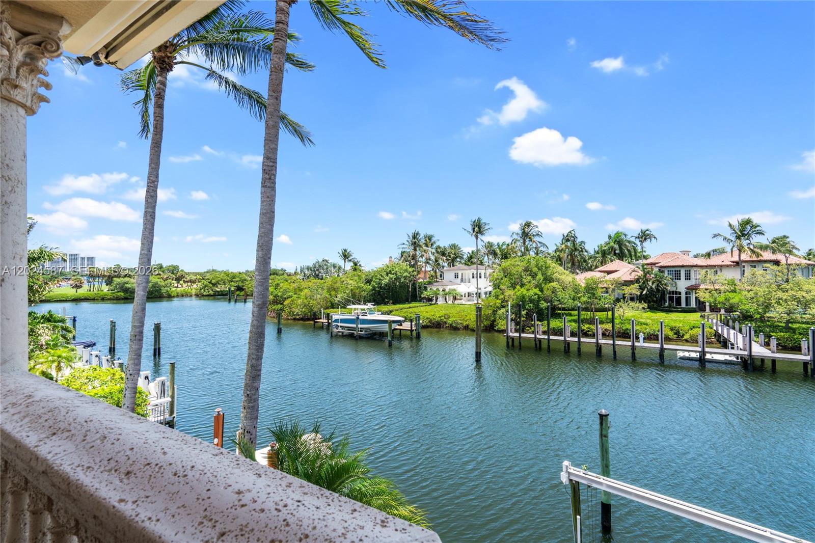 HARBOUR ISLES - Residential
