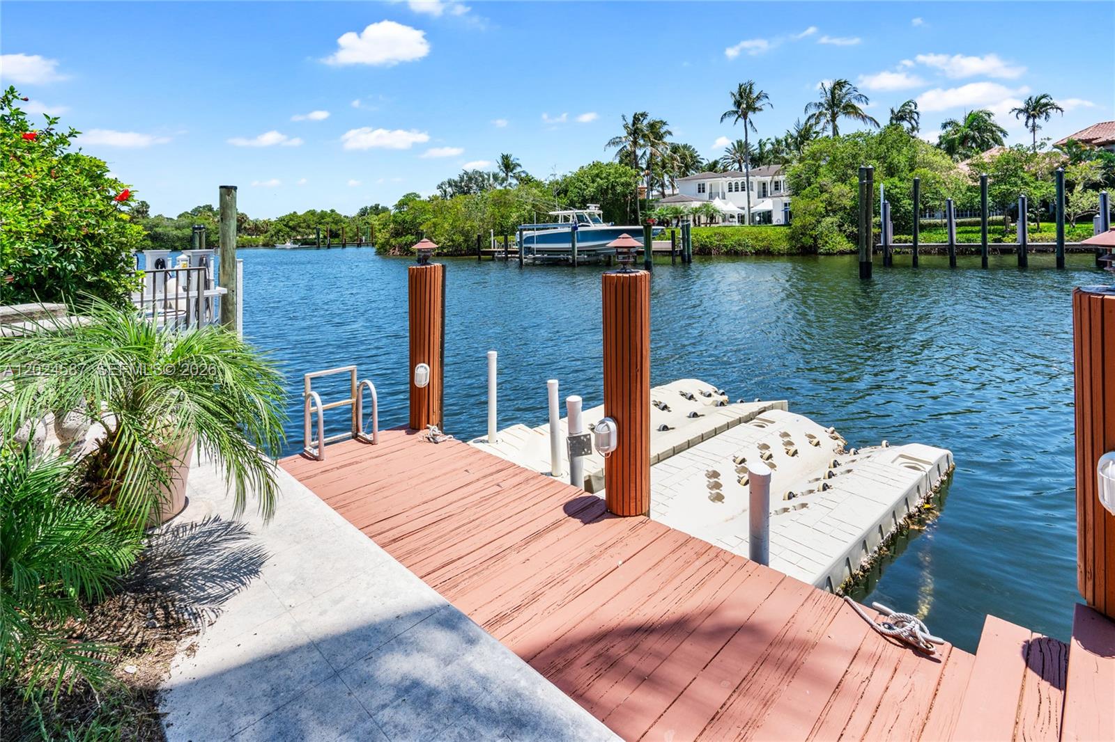 HARBOUR ISLES - Residential