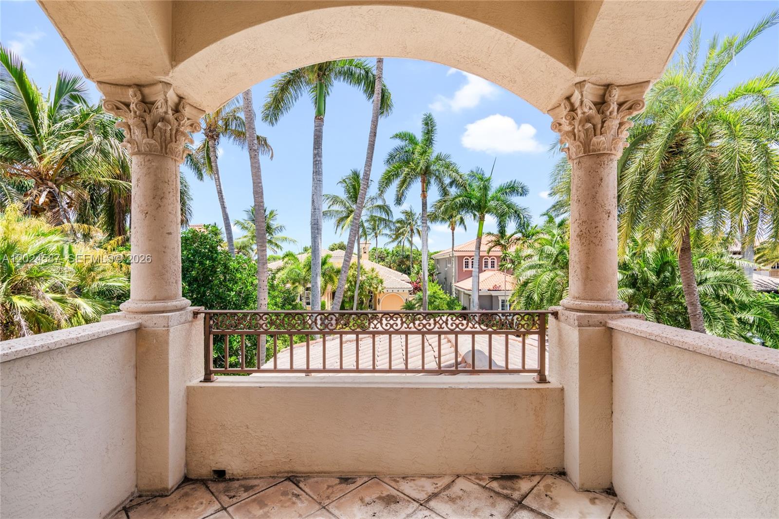 HARBOUR ISLES - Residential