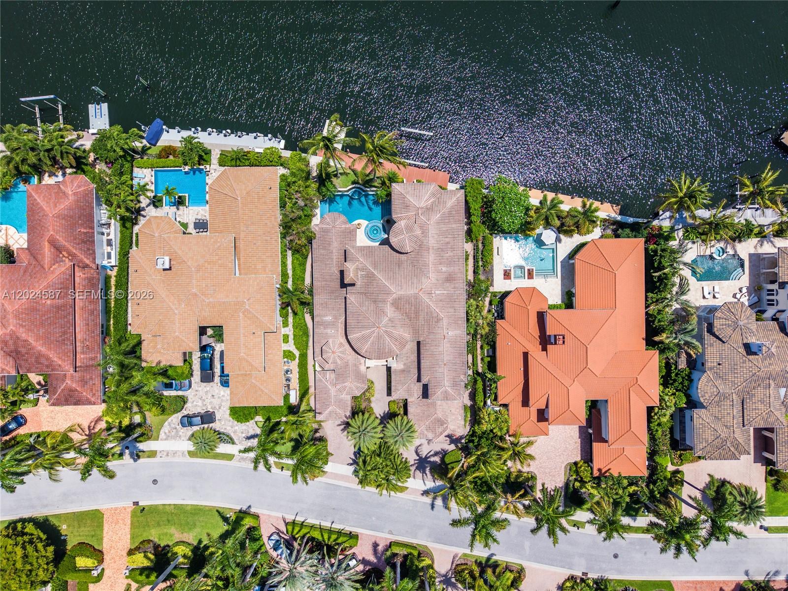 HARBOUR ISLES - Residential