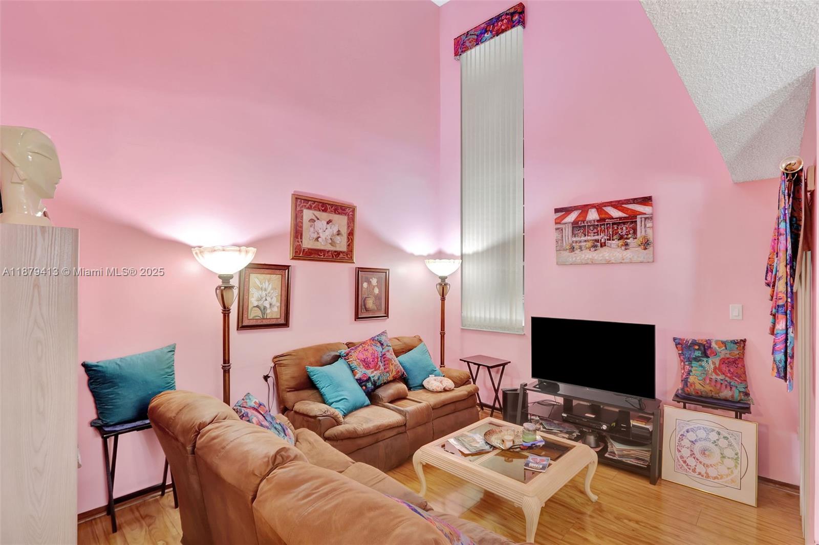 SAGA BAY TOWNHOMES 1ST AD - Residential