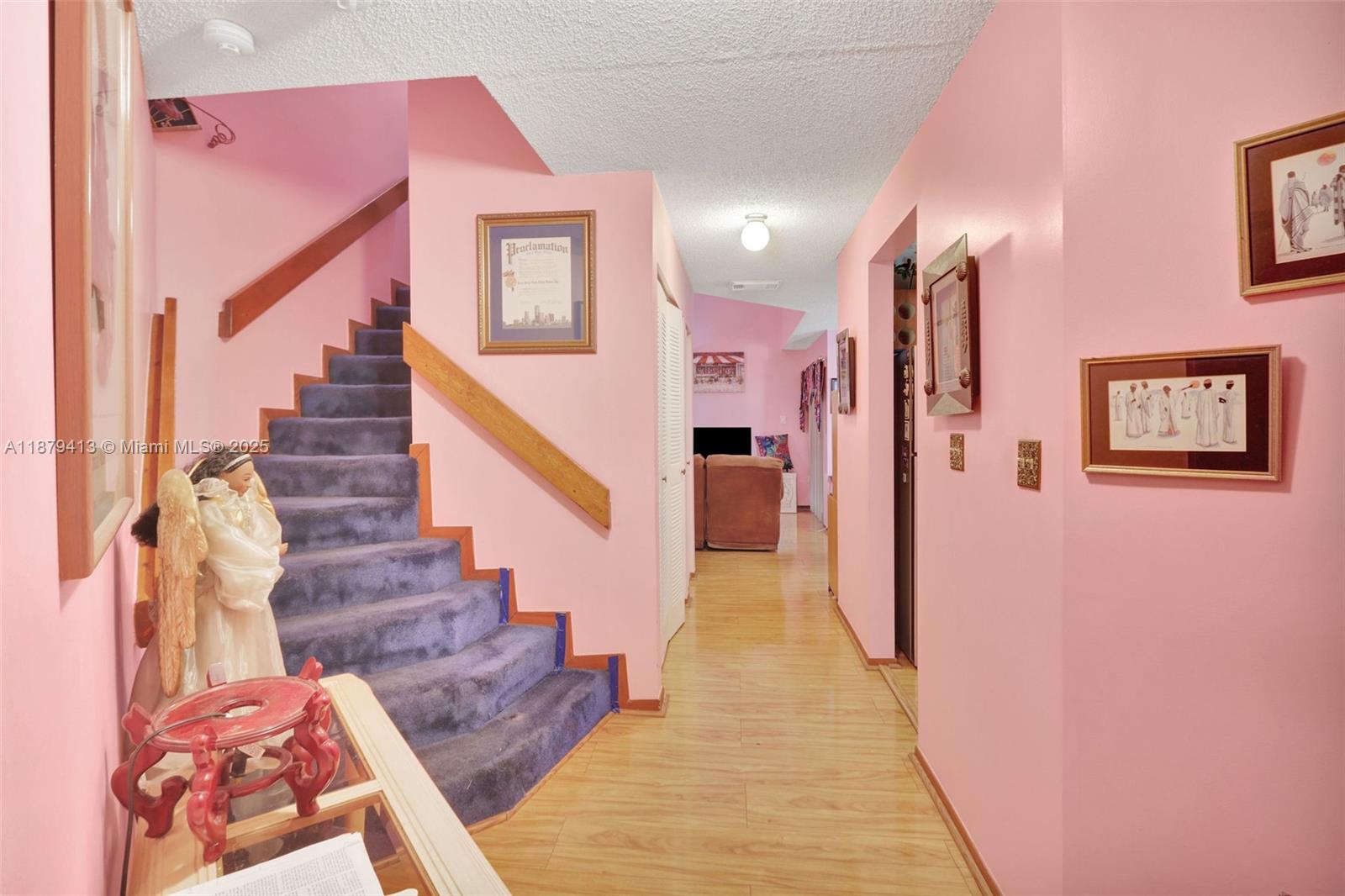 SAGA BAY TOWNHOMES 1ST AD - Residential