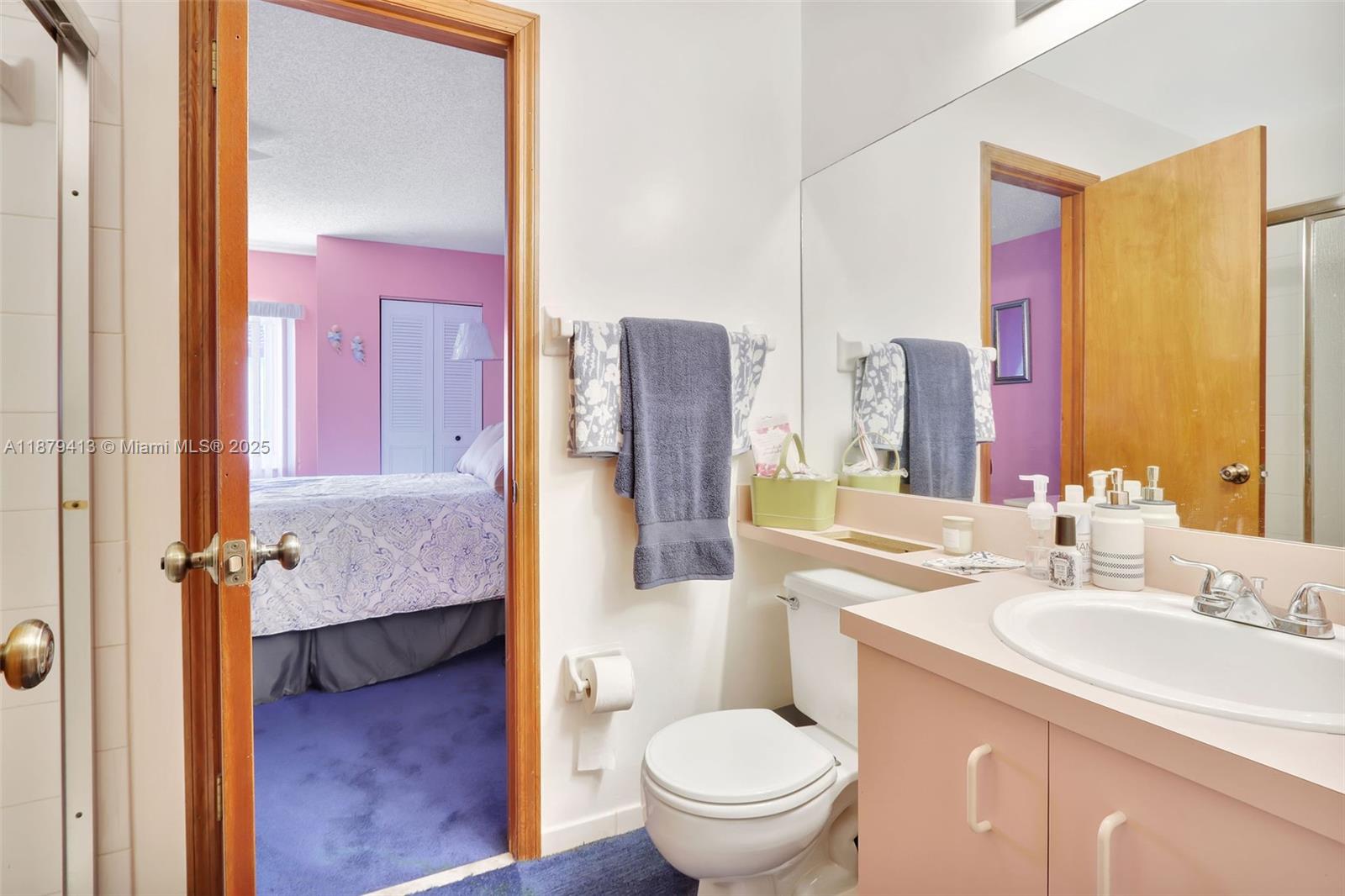 SAGA BAY TOWNHOMES 1ST AD - Residential