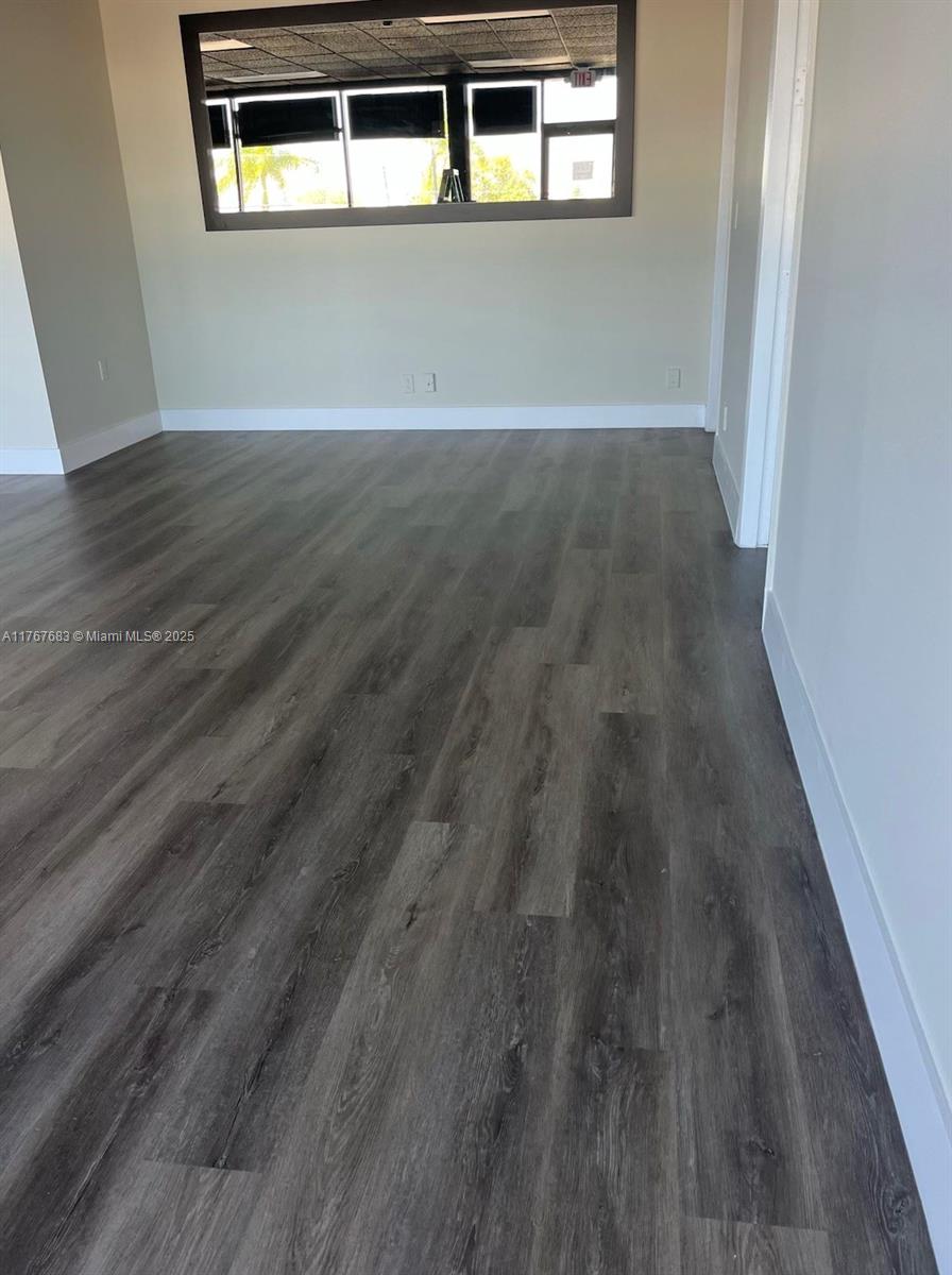 20-22 East Oakland Park Boulevard