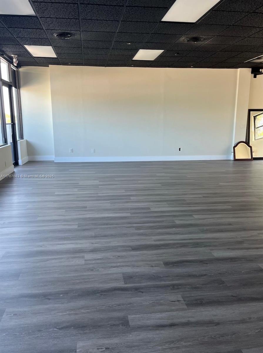 20-22 East Oakland Park Boulevard