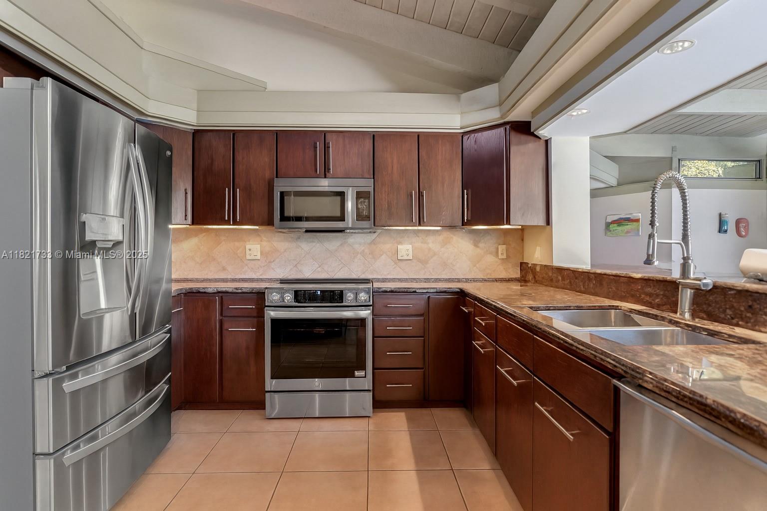 Davie West - Residential