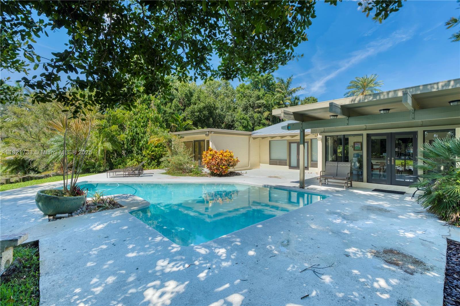 Davie West - Residential