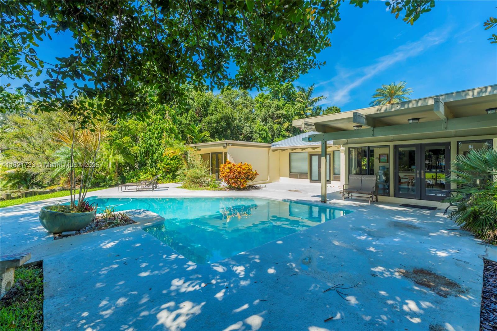 Davie West - Residential