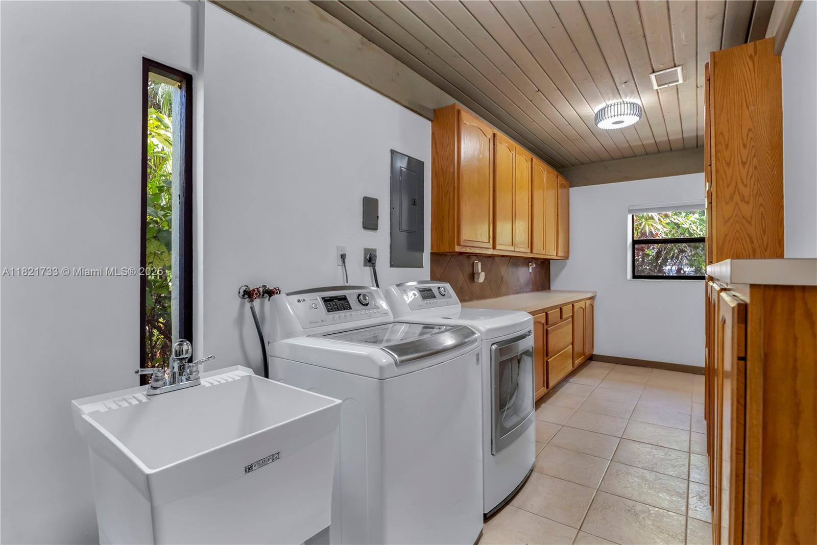 Davie West - Residential