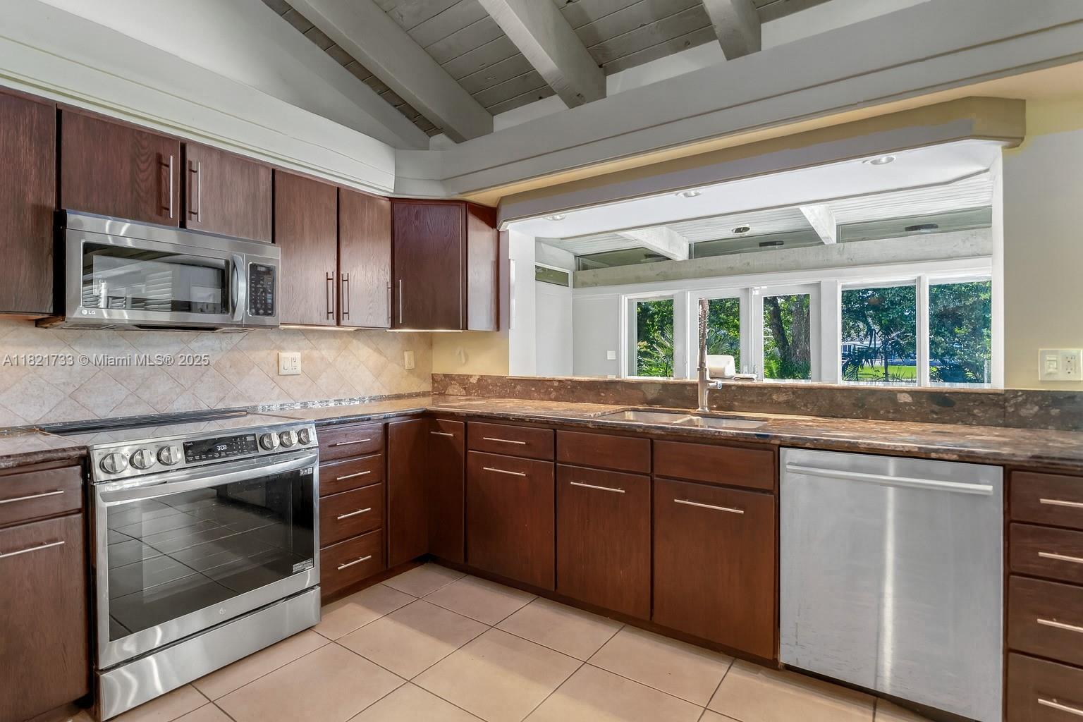 Davie West - Residential