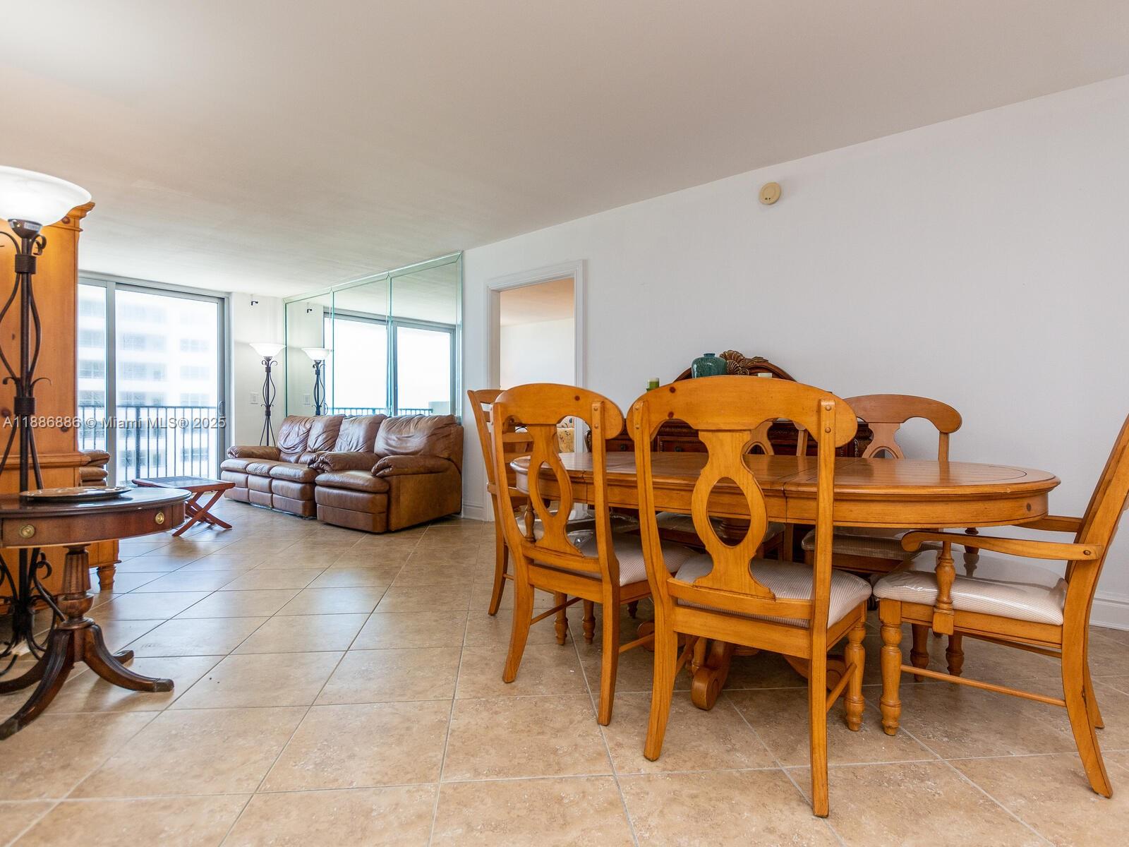 MANATEE CONDO - Residential