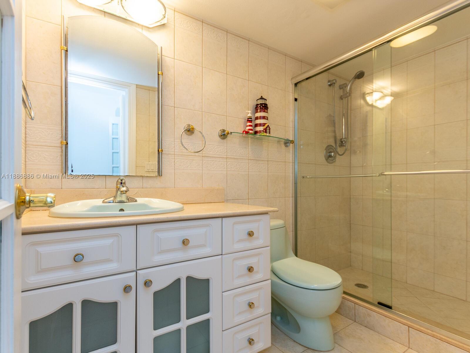 MANATEE CONDO - Residential