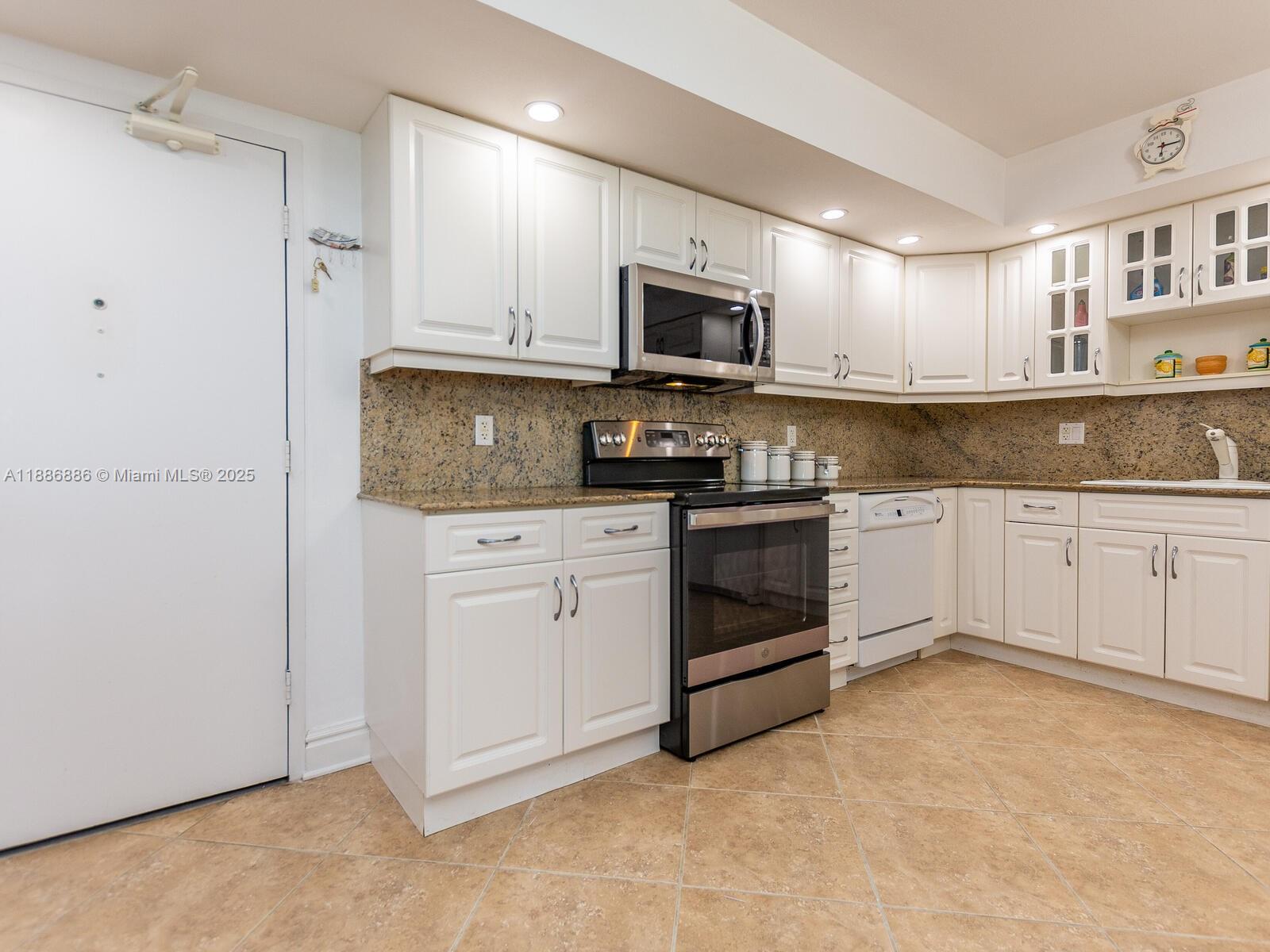 MANATEE CONDO - Residential