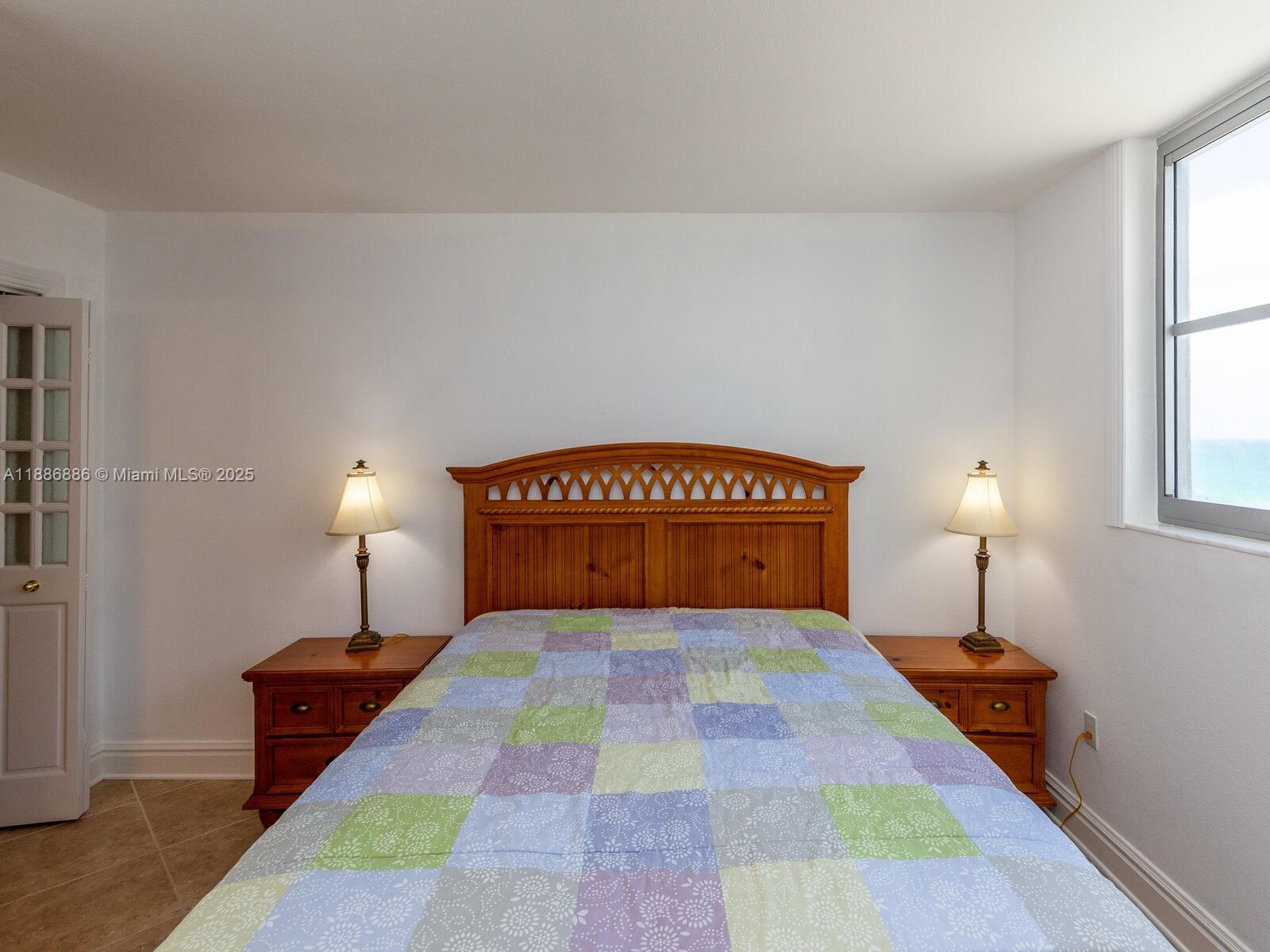 MANATEE CONDO - Residential