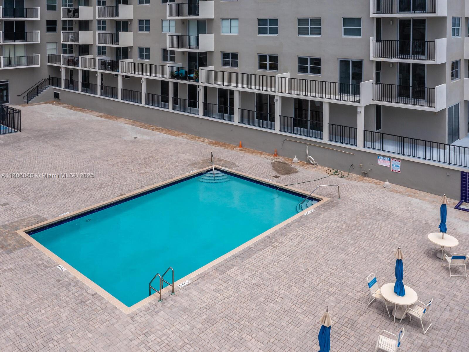 MANATEE CONDO - Residential
